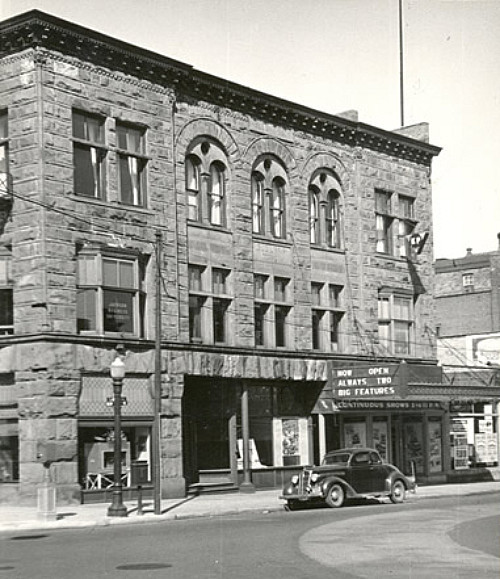 Majestic Theater - Old Photo (newer photo)